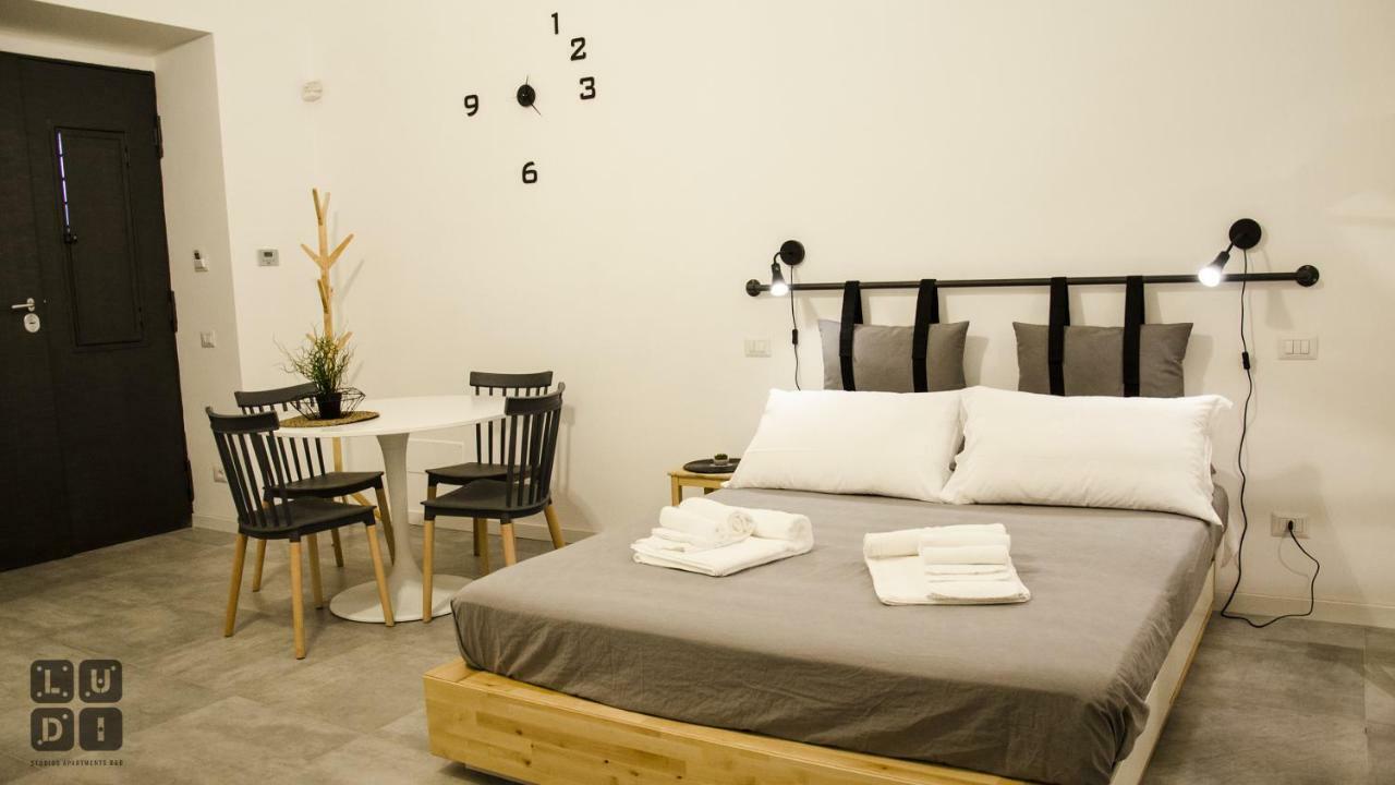 Ludi Studios Pompéi Extérieur photo